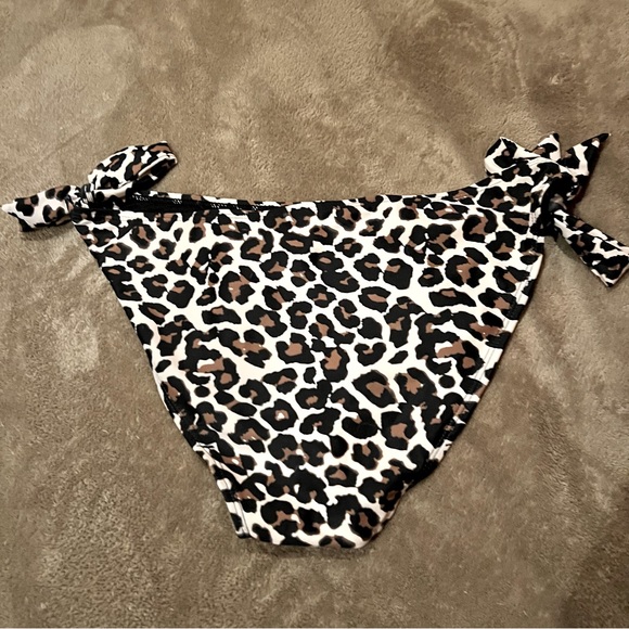 Like new Shekini Leopard print bikini, size Large - Picture 3 of 6